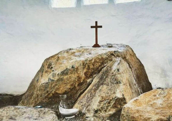 Shaking Against the Altar