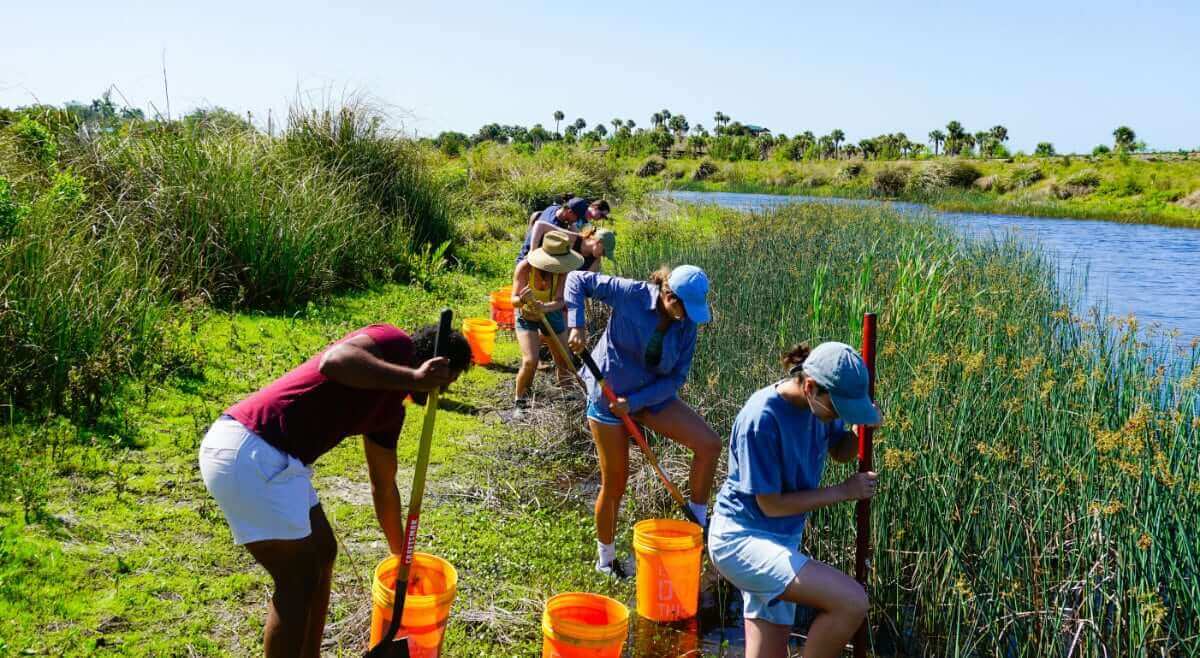 educational-expeditions-volunteering educational-expeditions-volunteering